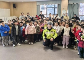 C:/Users/陌生/Desktop/新建文件夹/Image_1766987484058.jpgImage_1766987484058